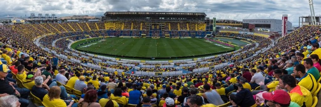 La UD Las Palmas de ejercita en el Estadio Gran Canaria