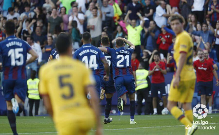 El Levante saca la colores a un Barcelona sin alma (3-1)