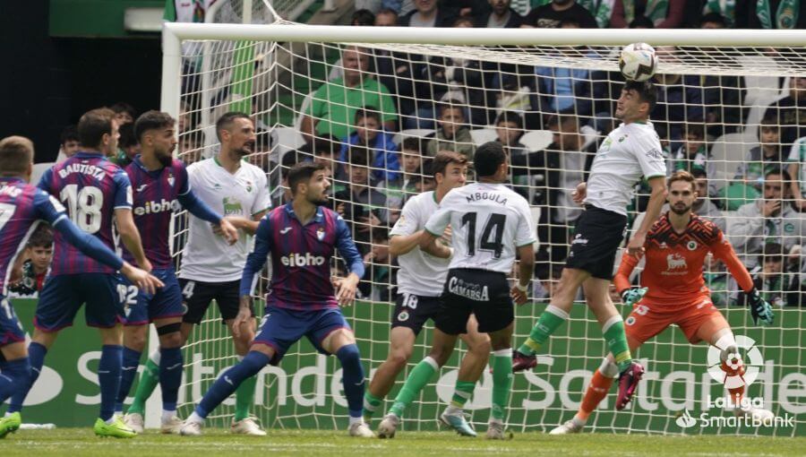 El Eibar se desmorona en El Sardinero (1-0)