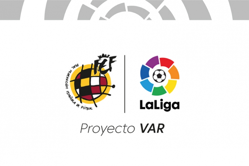 La formación de los árbitros españoles sobre el VAR