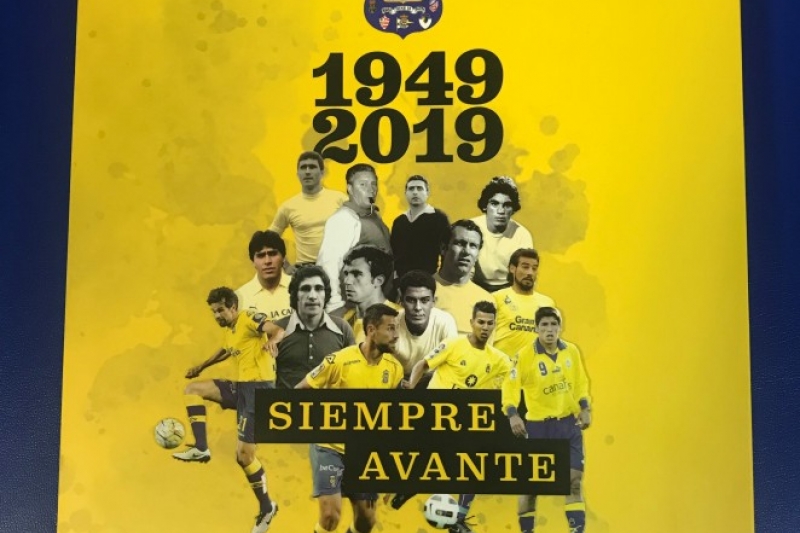 El libro "1949-2019 Siempre Avante", disponible desde mañana